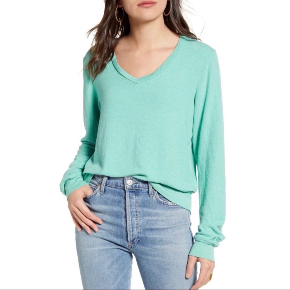 NWT Wildfox Baggy Beach V-Neck Sweater Top